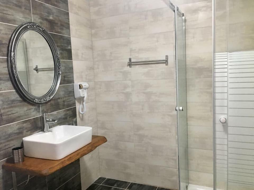 נאה רודה Almira - Rooms To Let מראה חיצוני תמונה